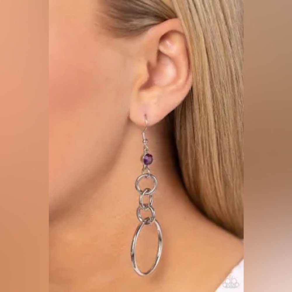 Paparazzi Glitzy Gesture Earrings